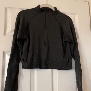 Lululemon metal vent- cropped